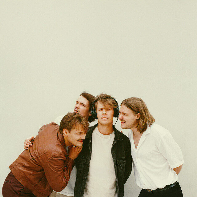 Sudden Lights – Īsas Vasaras Garas Ziemas