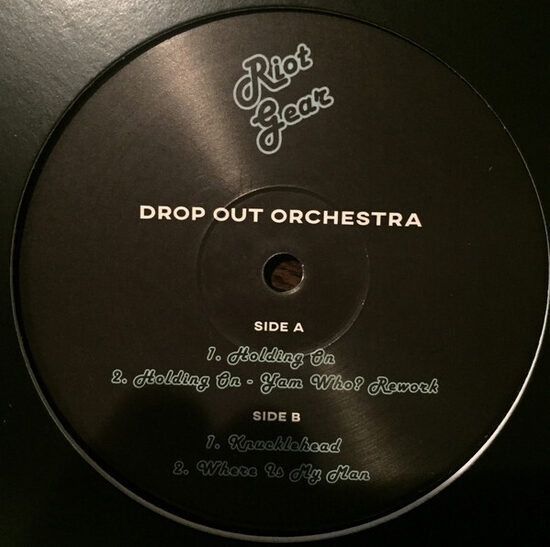 Drop Out Orchestra – Holding On